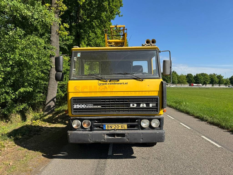 DAF 2500 - Autokran: das Bild 4 DAF 2500 - Autokran: das Bild 4