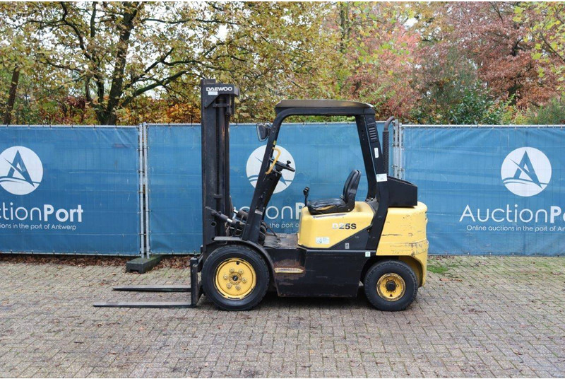 Daewoo D25-3 - Dieselstapler: das Bild 2 Daewoo D25-3 - Dieselstapler: das Bild 2