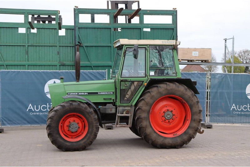 Fendt Farmer 306LSA Turbomatik - Traktor: das Bild 1 Fendt Farmer 306LSA Turbomatik - Traktor: das Bild 1