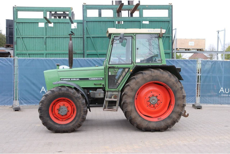 Fendt Farmer 306LSA Turbomatik - Traktor: das Bild 2 Fendt Farmer 306LSA Turbomatik - Traktor: das Bild 2