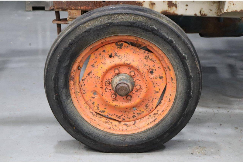 Traktor Fiat 450: das Bild 11 Traktor Fiat 450: das Bild 11