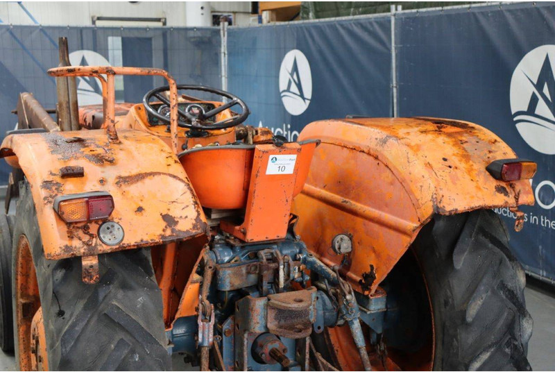 Traktor Fiat 450: das Bild 13 Traktor Fiat 450: das Bild 13