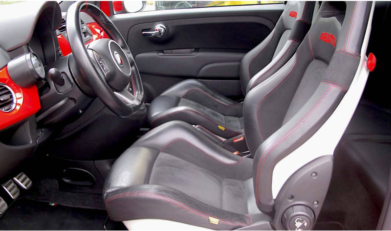 Fiat 500 Abarth Tributo Ferrari (limited 142/200) - PKW: das Bild 4 Fiat 500 Abarth Tributo Ferrari (limited 142/200) - PKW: das Bild 4