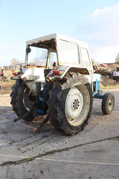 Ford 4000 - Traktor: das Bild 5 Ford 4000 - Traktor: das Bild 5