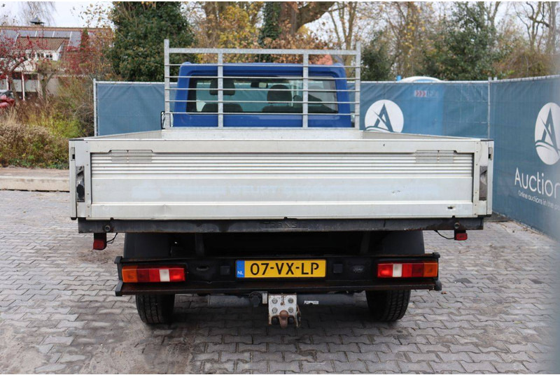 Ford Transit 330M CCF Transit T330 - Kastenwagen: das Bild 5 Ford Transit 330M CCF Transit T330 - Kastenwagen: das Bild 5