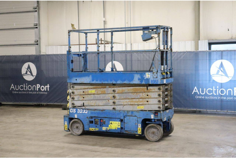 Genie GS-3232 - Scherenbühne: das Bild 4 Genie GS-3232 - Scherenbühne: das Bild 4