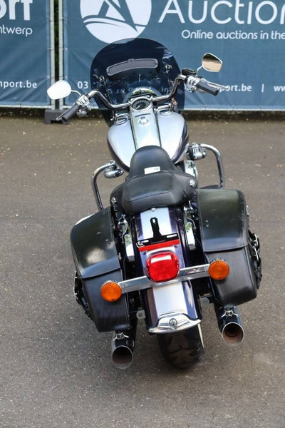 Harley-Davidson Road King Classic TOuring - Motorrad: das Bild 5 Harley-Davidson Road King Classic TOuring - Motorrad: das Bild 5