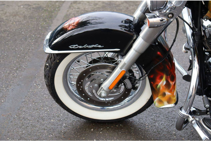 Motorrad Harley-Davidson Softail Deluxe: das Bild 16 Motorrad Harley-Davidson Softail Deluxe: das Bild 16