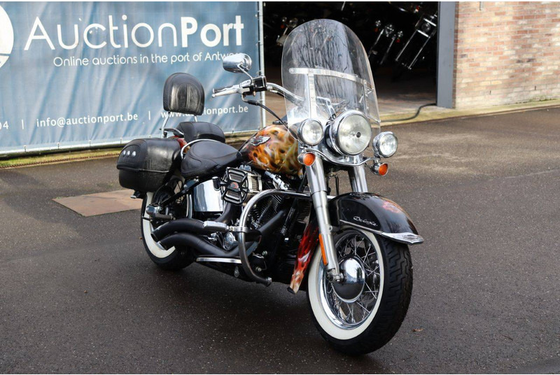 Motorrad Harley-Davidson Softail Deluxe: das Bild 7 Motorrad Harley-Davidson Softail Deluxe: das Bild 7