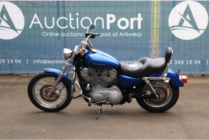 Harley-Davidson Sportster XL883 - Motorrad: das Bild 2 Harley-Davidson Sportster XL883 - Motorrad: das Bild 2