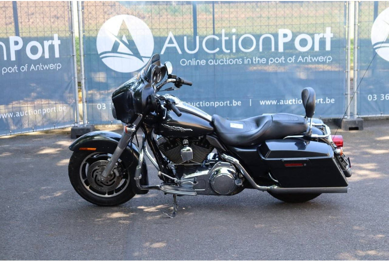 Harley-Davidson Street Glide - Motorrad: das Bild 2 Harley-Davidson Street Glide - Motorrad: das Bild 2