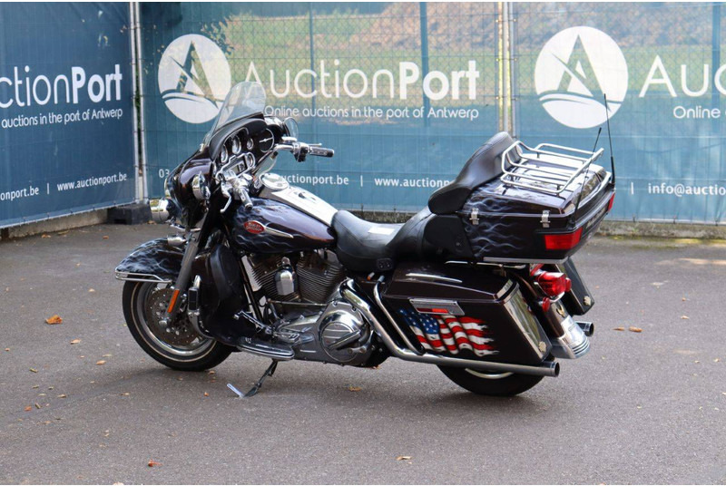 Harley-Davidson Ultra Classic CVO - Motorrad: das Bild 3 Harley-Davidson Ultra Classic CVO - Motorrad: das Bild 3