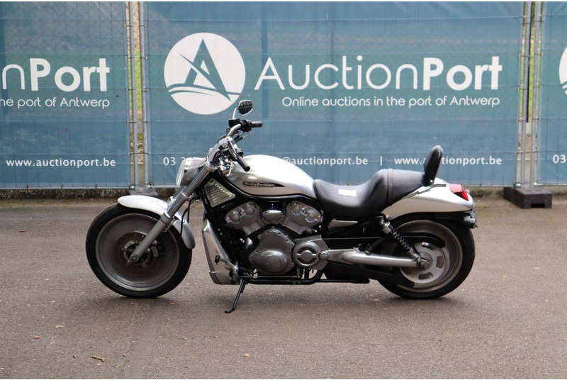 Harley-Davidson V-Rod VRSC - Motorrad: das Bild 2 Harley-Davidson V-Rod VRSC - Motorrad: das Bild 2