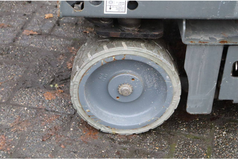 Scherenbühne Haulotte OPTIMUM 8AC: das Bild 11 Scherenbühne Haulotte OPTIMUM 8AC: das Bild 11