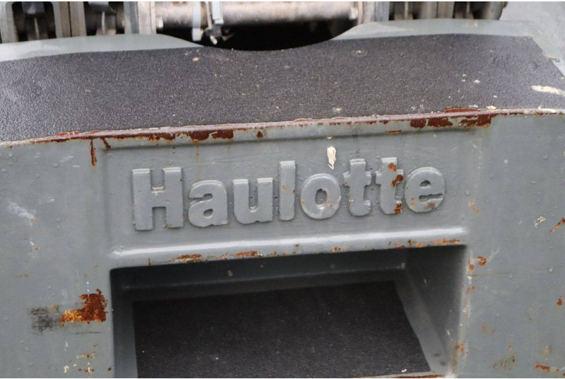 Scherenbühne Haulotte OPTIMUM 8AC: das Bild 15 Scherenbühne Haulotte OPTIMUM 8AC: das Bild 15