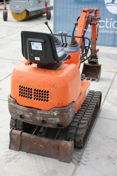 Hitachi - Minibagger: das Bild 5 Hitachi - Minibagger: das Bild 5