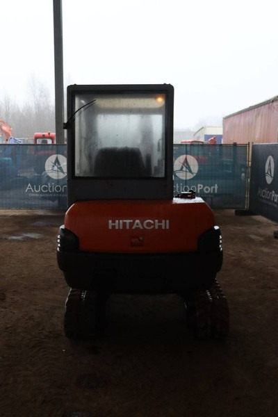 Hitachi EX30-2 - Kettenbagger: das Bild 4 Hitachi EX30-2 - Kettenbagger: das Bild 4