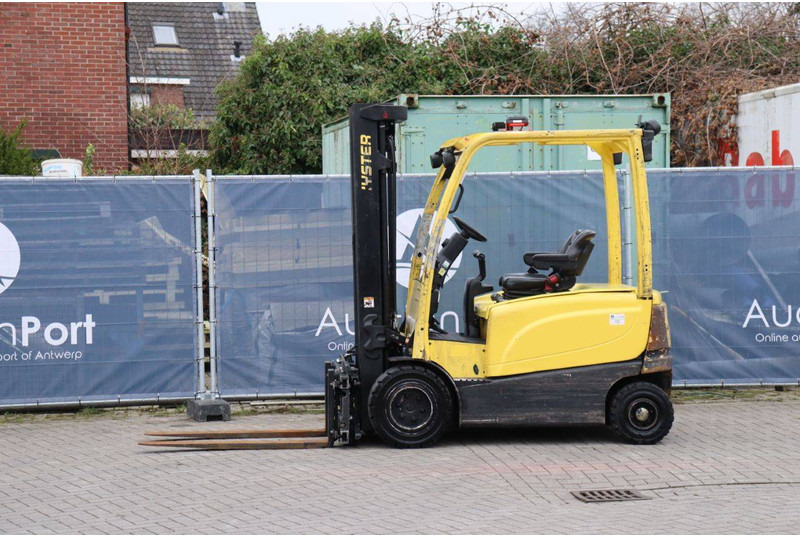 Hyster J2.5XN - Elektrostapler: das Bild 1 Hyster J2.5XN - Elektrostapler: das Bild 1