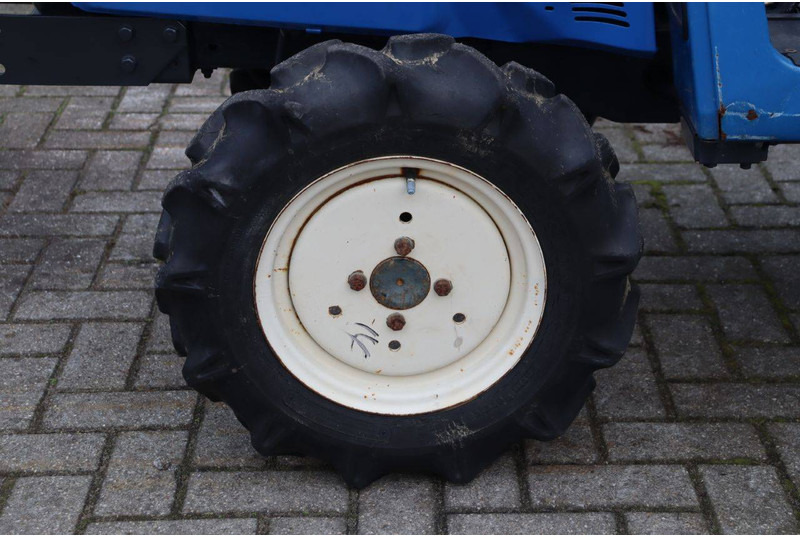 Traktor Iseki Landhope 140: das Bild 13 Traktor Iseki Landhope 140: das Bild 13