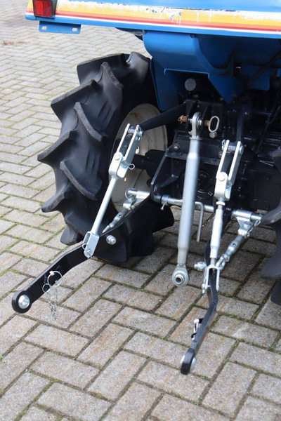 Traktor Iseki Landhope 140: das Bild 18 Traktor Iseki Landhope 140: das Bild 18