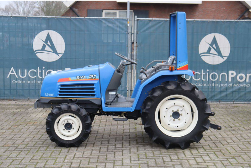 Iseki TF21F - Traktor: das Bild 2 Iseki TF21F - Traktor: das Bild 2
