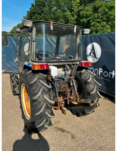 Iseki TG33F - Traktor: das Bild 3 Iseki TG33F - Traktor: das Bild 3