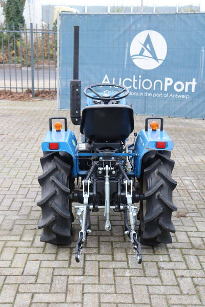 Iseki TU1400F - Traktor: das Bild 5 Iseki TU1400F - Traktor: das Bild 5