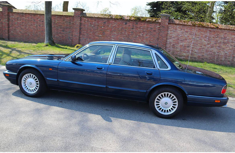 Jaguar XJ Sovereign 4.0 - Limousine: das Bild 2 Jaguar XJ Sovereign 4.0 - Limousine: das Bild 2
