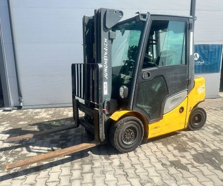 Jungheinrich DFG 425s - Dieselstapler: das Bild 1 Jungheinrich DFG 425s - Dieselstapler: das Bild 1