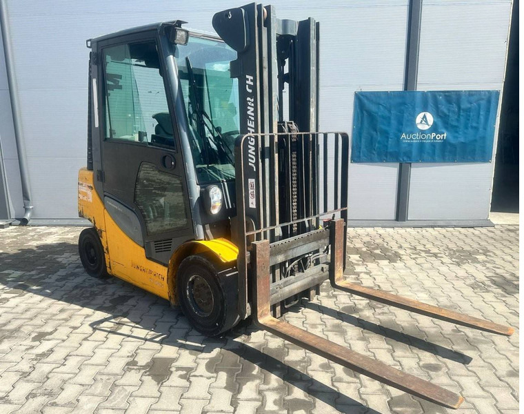 Jungheinrich DFG 425s - Dieselstapler: das Bild 2 Jungheinrich DFG 425s - Dieselstapler: das Bild 2
