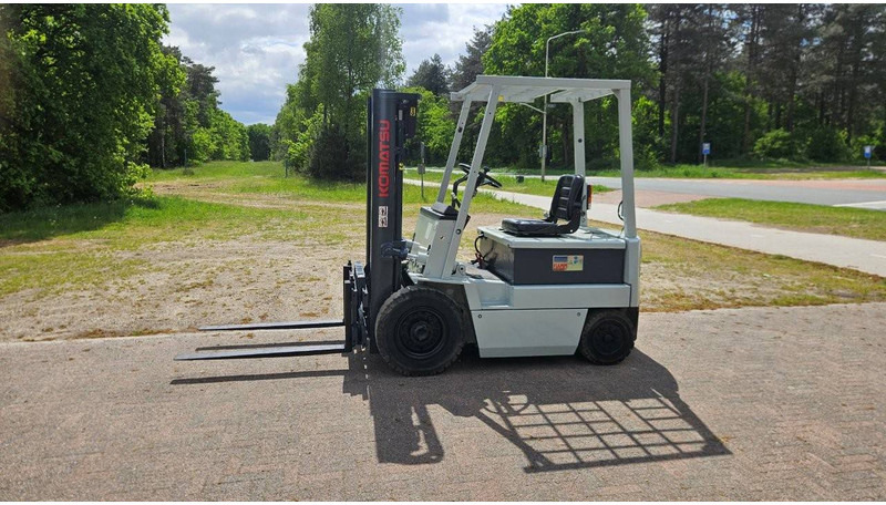 Komatsu FB 20-3 - Elektrostapler: das Bild 1 Komatsu FB 20-3 - Elektrostapler: das Bild 1