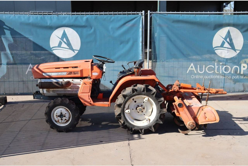 Kubota B1500DT - Traktor: das Bild 2 Kubota B1500DT - Traktor: das Bild 2