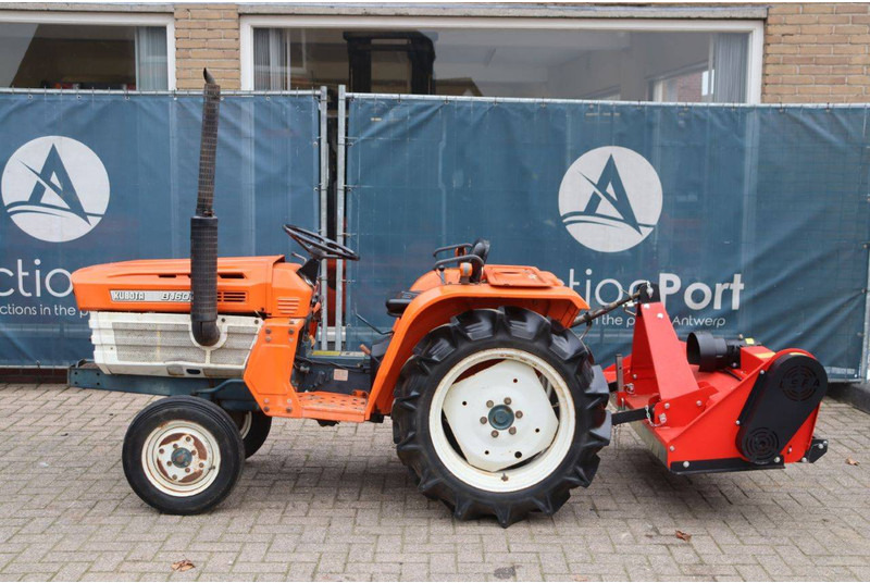 Kubota B1600 - Traktor: das Bild 2 Kubota B1600 - Traktor: das Bild 2