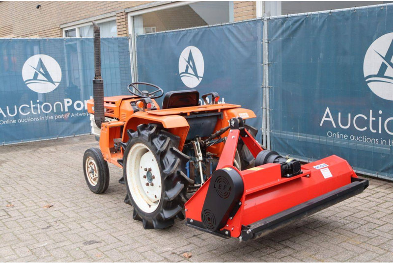 Kubota B1600 - Traktor: das Bild 4 Kubota B1600 - Traktor: das Bild 4