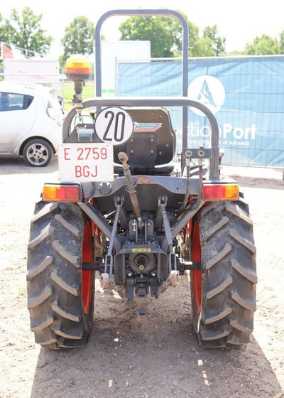 Kubota B2530 - Traktor: das Bild 4 Kubota B2530 - Traktor: das Bild 4
