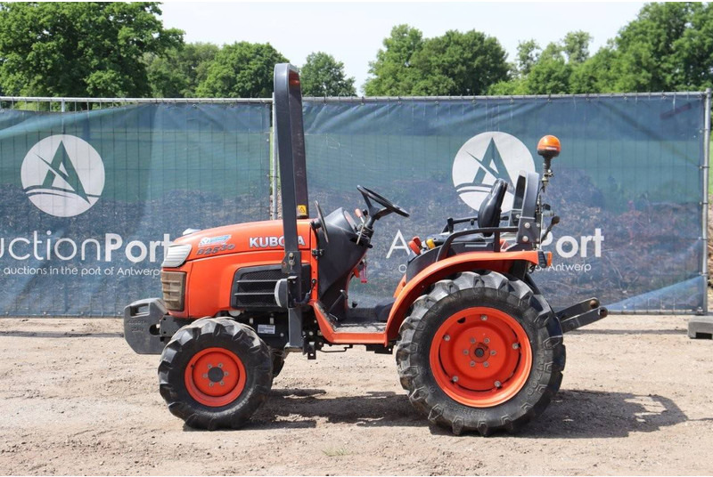 Kubota B2530 - Traktor: das Bild 2 Kubota B2530 - Traktor: das Bild 2