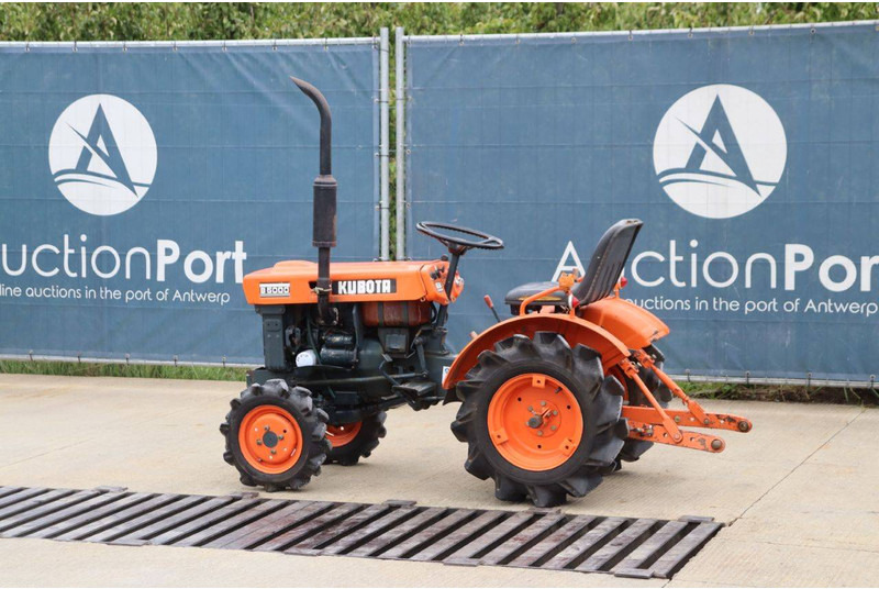 Kubota B5000 - Traktor: das Bild 3 Kubota B5000 - Traktor: das Bild 3