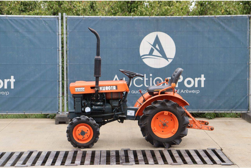 Kubota B5000 - Traktor: das Bild 2 Kubota B5000 - Traktor: das Bild 2