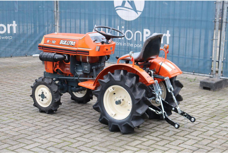 Kubota B5001 - Traktor: das Bild 3 Kubota B5001 - Traktor: das Bild 3