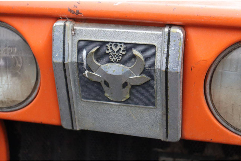 Traktor Kubota B7001: das Bild 11