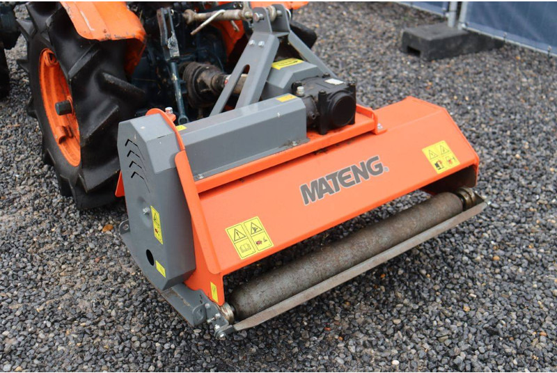 Traktor Kubota B7001: das Bild 17