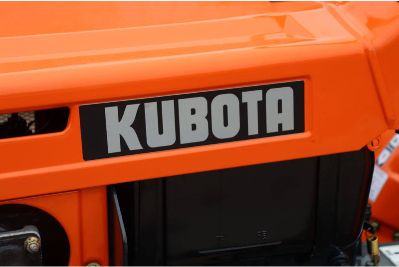 Traktor Kubota B7001DT: das Bild 14