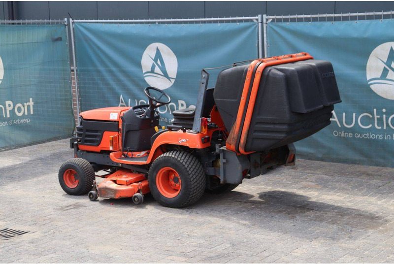 Kubota BX2200D - Rasenmäher: das Bild 3 Kubota BX2200D - Rasenmäher: das Bild 3