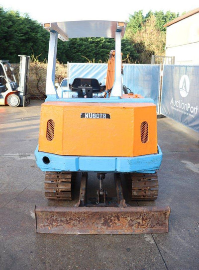 Kubota KH-033 - Kettenbagger: das Bild 4 Kubota KH-033 - Kettenbagger: das Bild 4