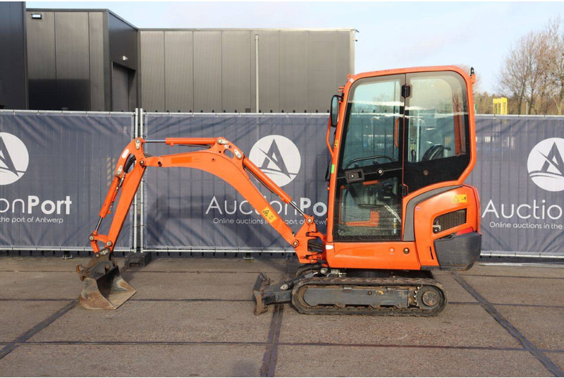 Kubota KX016-4 - Minibagger: das Bild 2 Kubota KX016-4 - Minibagger: das Bild 2
