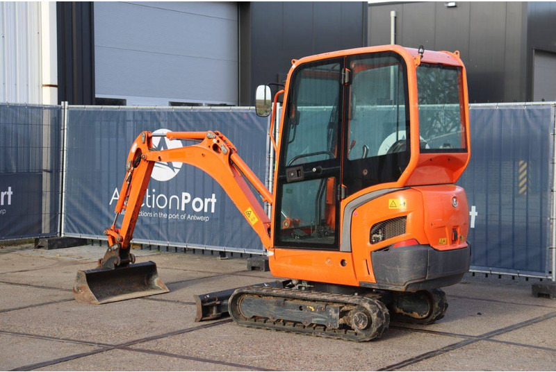 Kubota KX016-4 - Minibagger: das Bild 3 Kubota KX016-4 - Minibagger: das Bild 3