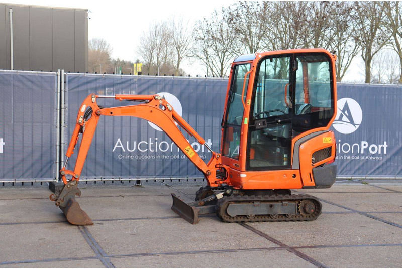 Kubota KX016-4 - Minibagger: das Bild 1 Kubota KX016-4 - Minibagger: das Bild 1