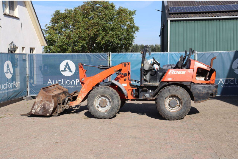 Kubota R065 - Radlader: das Bild 2 Kubota R065 - Radlader: das Bild 2