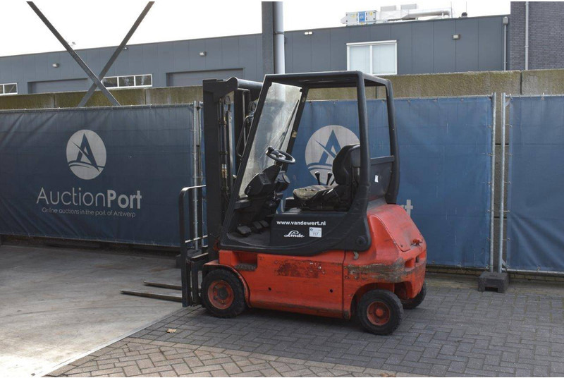 Linde E16P - Elektrostapler: das Bild 3 Linde E16P - Elektrostapler: das Bild 3