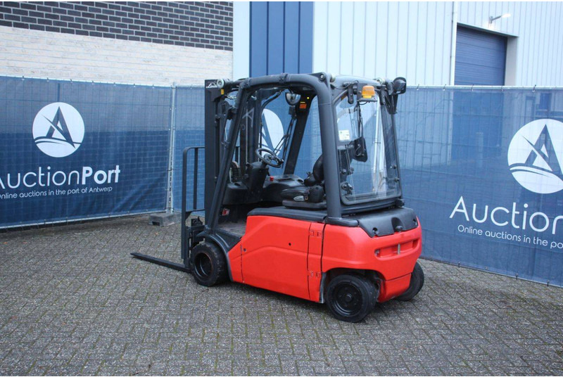 Linde E20PL-01 - Elektrostapler: das Bild 3 Linde E20PL-01 - Elektrostapler: das Bild 3